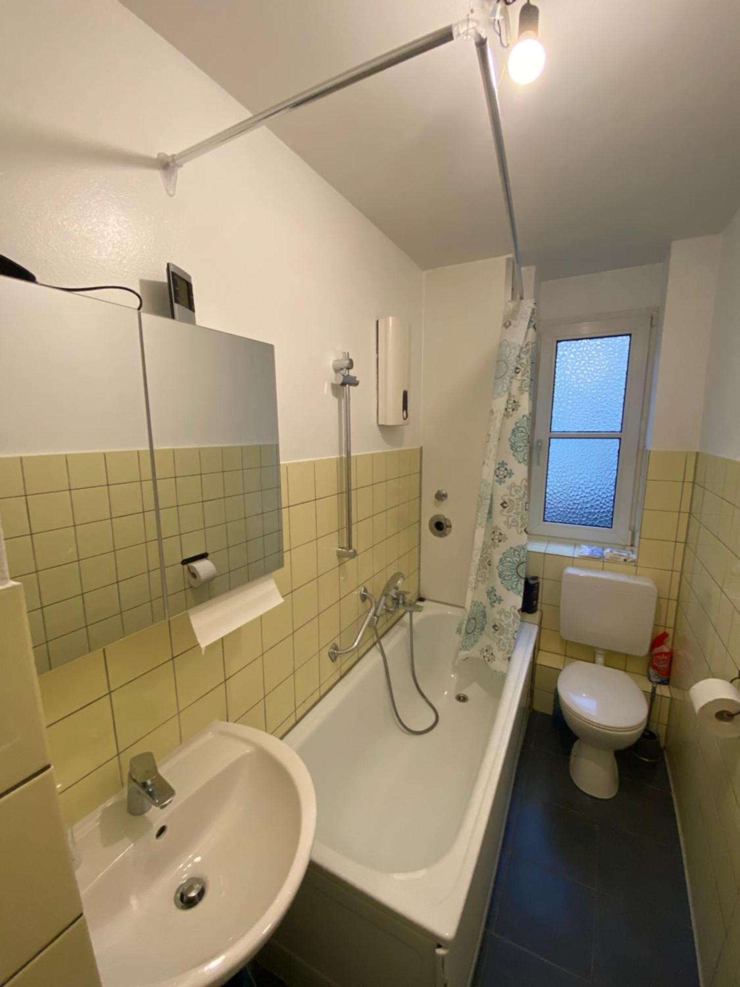 Wiesbaden Mainz Kostheim Bitte Nur Fuer Maennliche Only Men Gaeste المظهر الخارجي الصورة